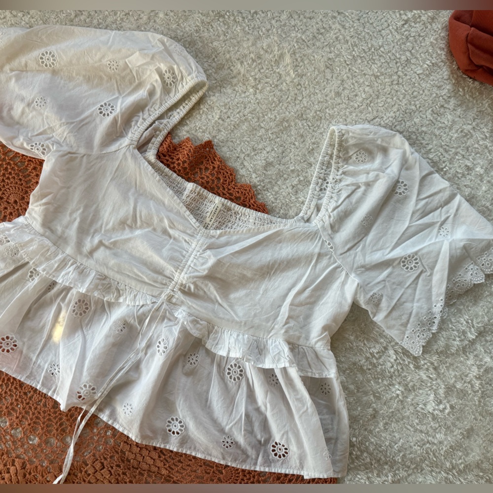 American Eagle Outfitters White Eyelet Blouse